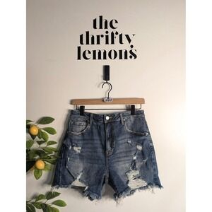 Wild Oak Boutique Risen Jean Shorts Sz L